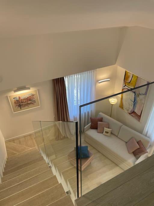 Queen Verona Luxury Apartment Экстерьер фото