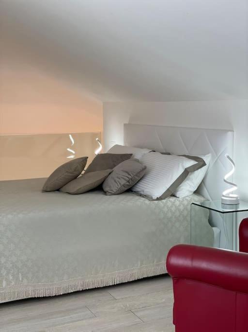 Queen Verona Luxury Apartment Экстерьер фото