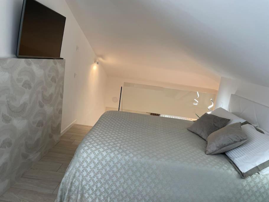 Queen Verona Luxury Apartment Экстерьер фото